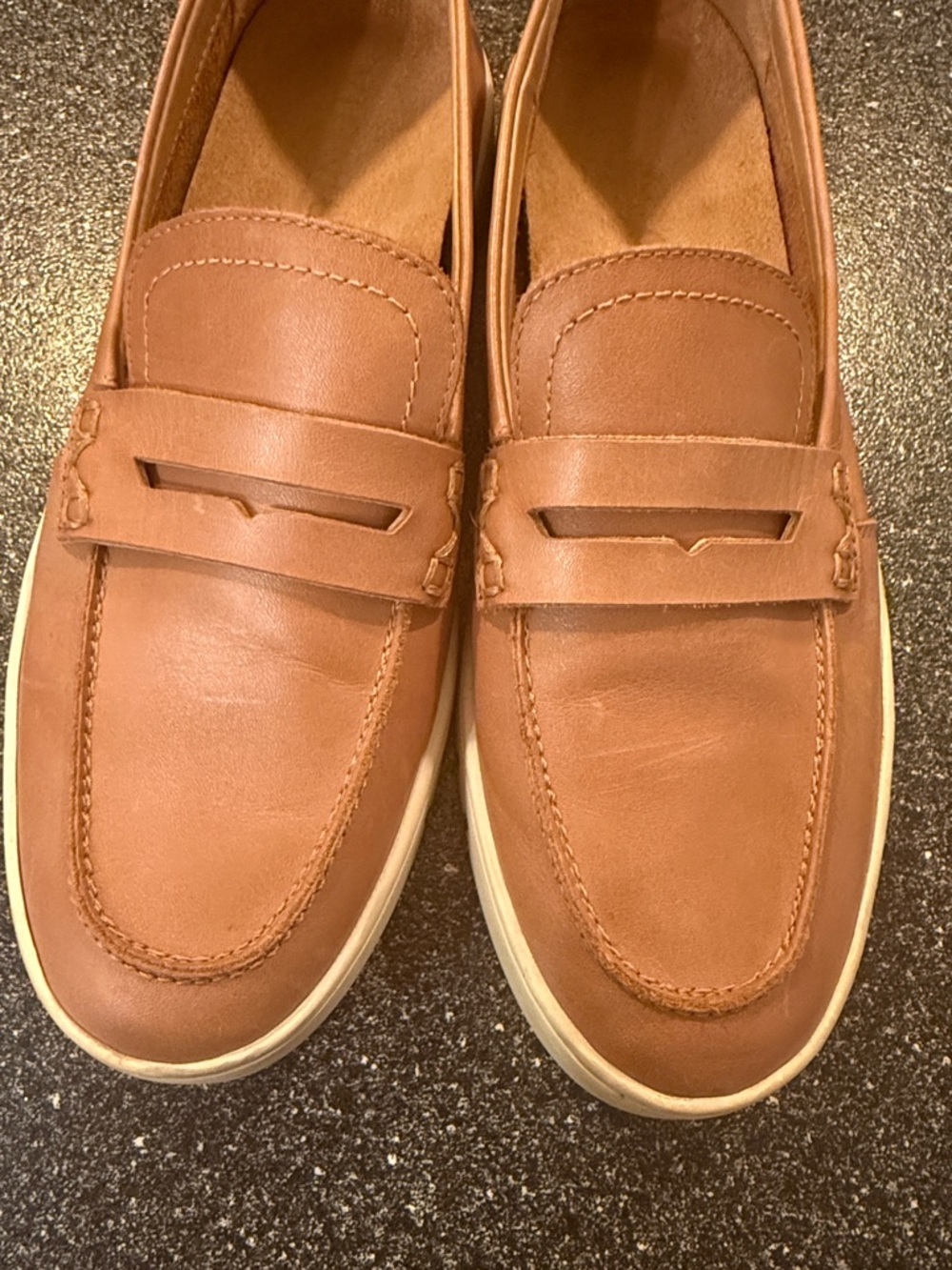 Vionic Women's Tan Slip-On Penny Loafers - size 8 - Picture 7 of 7